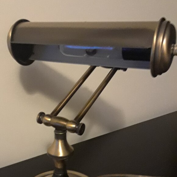 Vintage Brass Banker's Desk Lamp - Picture 8 of 12